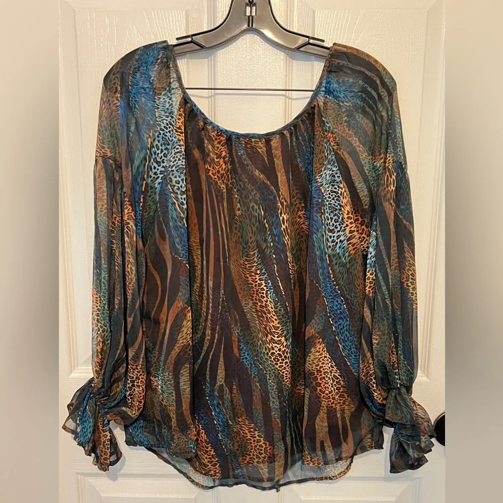 VA VA by JOY HAN Women’s Brown & Blue Leopard Print V-Neck Bell Cuff Top Size L - Picture 2 of 5